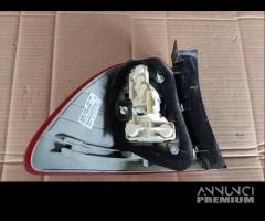 Fanale posteriore destro BMW 320D del 2009 - 6