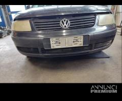 Paraurti anteriore VOLKSWAGEN PASSAT del 1999 - 1