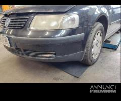 Paraurti anteriore VOLKSWAGEN PASSAT del 1999 - 3