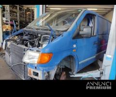 Ricambi MERCEDES-BENZ VITO 2151cc diesel del 2000