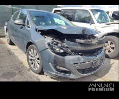 Ricambi OPEL ASTRA J 1686cc diesel del 2013 - 2