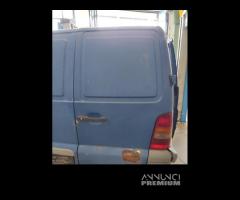 Porta posteriore dx MERCEDES-BENZ VITO del 2000 - 1