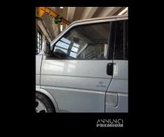 Porta ant sx nuda VOLKSWAGEN CARAVELLE 1996