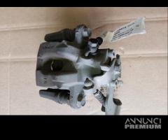 Pinza freno post dx TOYOTA VERSO-S 1.3cc benz 2012 - 1