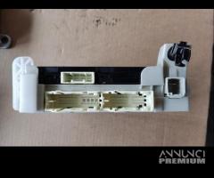 Body computer TOYOTA VERSO-S 1329cc benzina 2012 - 5