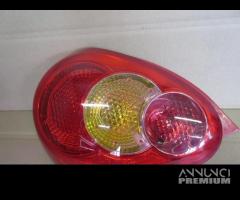 Fanale posteriore sinistro TOYOTA AYGO del 2008 - 1