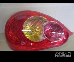 Fanale posteriore sinistro TOYOTA AYGO del 2008 - 4