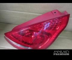 Fanale posteriore destro FORD FIESTA del 2012 - 4