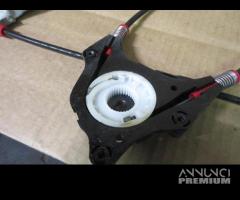 Alzacristallo anteriore dx FORD FIESTA del 2012 - 4