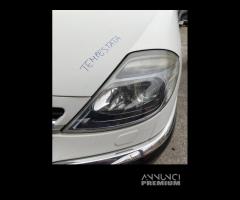 Proiettore sinistro CITROEN C8 del 2012