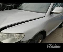 Parafango sinistro VOLKSWAGEN TOUAREG del 2008 - 1