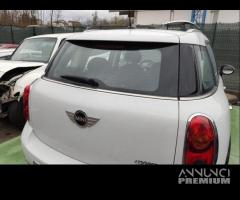 Portellone nudo MINI COOPER D del 2011 - 6