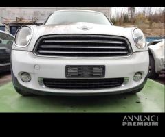 Paraurti anteriore MINI COOPER D del 2011