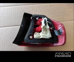 Fanale posteriore sinistro BMW 320D del 2008 - 3