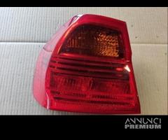 Fanale posteriore sinistro BMW 320D del 2008 - 4