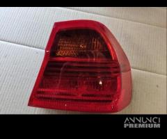 Fanale posteriore destro BMW 320D del 2008 - 4