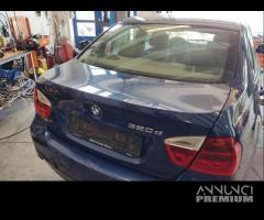 Portellone nudo BMW 320D del 2008