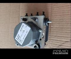 Gruppo abs RENAULT CLIO 1461cc TDI del 2015 - 1