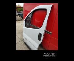 Porta anteriore sx nuda RENAULT TRAFIC del 2003