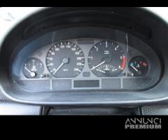 Quadro strumenti BMW 320 2.0 D del 2004 - 1