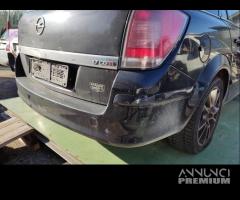 Paraurti posteriore OPEL ASTRA H del 2005