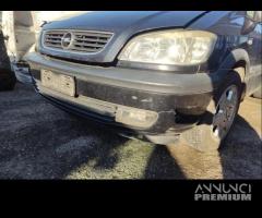 Paraurti anteriore OPEL ZAFIRA del 2002