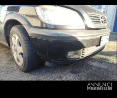 Paraurti anteriore OPEL ZAFIRA del 2002