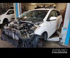 Ricambi HYUNDAI I30 1582cc diesel del 2013