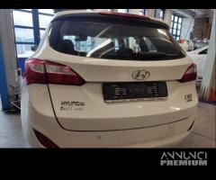 Ricambi HYUNDAI I30 1582cc diesel del 2013