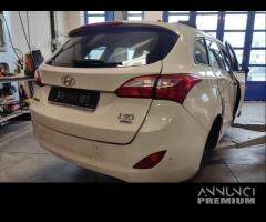 Ricambi HYUNDAI I30 1582cc diesel del 2013