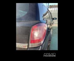 Fanale posteriore destro OPEL ASTRA H del 2005