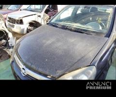 Cofano OPEL ASTRA H del 2005