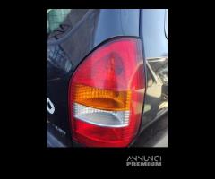 Fanale posteriore destro OPEL ZAFIRA del 2002