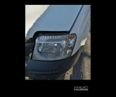 Proiettore sinistro FIAT PANDA del 2006