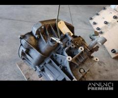 Cambio LAND ROVER FREELANDER 1950cc diesel 2003