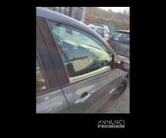 Porta anteriore dx nuda RENAULT CLIO del 2007