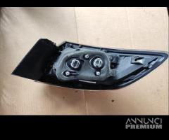 Fanale posteriore sinistro MAZDA 3 del 2009 - 5