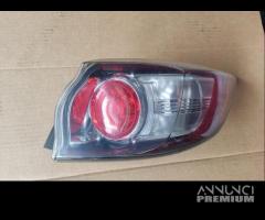 Fanale posteriore destro MAZDA 3 del 2009