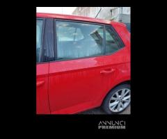 Porta posteriore sinistra SKODA FABIA del 2016