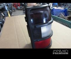 Fanale posteriore dx MITSUBISHI PAJERO 1993