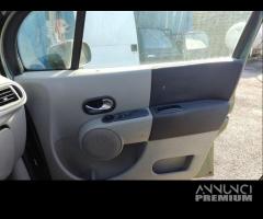 Pannello porta ant dx RENAULT MODUS del 2005 - 1