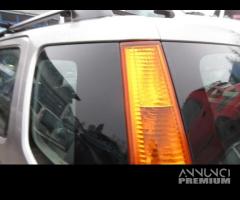 Fanale posteriore sinistro SUZUKI IGNIS del 2005