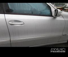 Porta anteriore dx MERCEDES E 270 del 2002