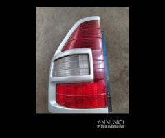 Fanale posteriore sx MITSUBISHI PAJERO del 2000