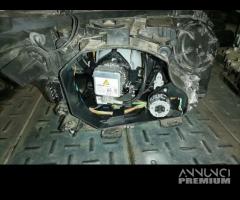 Proiettore sinistro BMW 530 del 2007 - 3