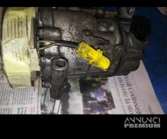 Compressore clima CITROEN C4 1560cc diesel 2005