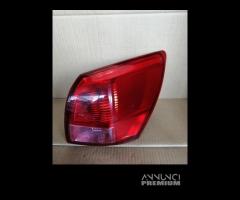 Fanale posteriore destro NISSAN QASHQAI del 2009