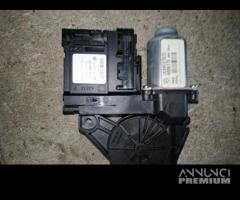 Motorino vetro ant dx VOLKSWAGEN GOLF 5 del 2004 - 3