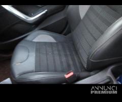 Sedile anteriore dx PEUGEOT 2008 HDI del 2015