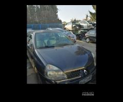 Paraurti anteriore RENAULT CLIO del 2002